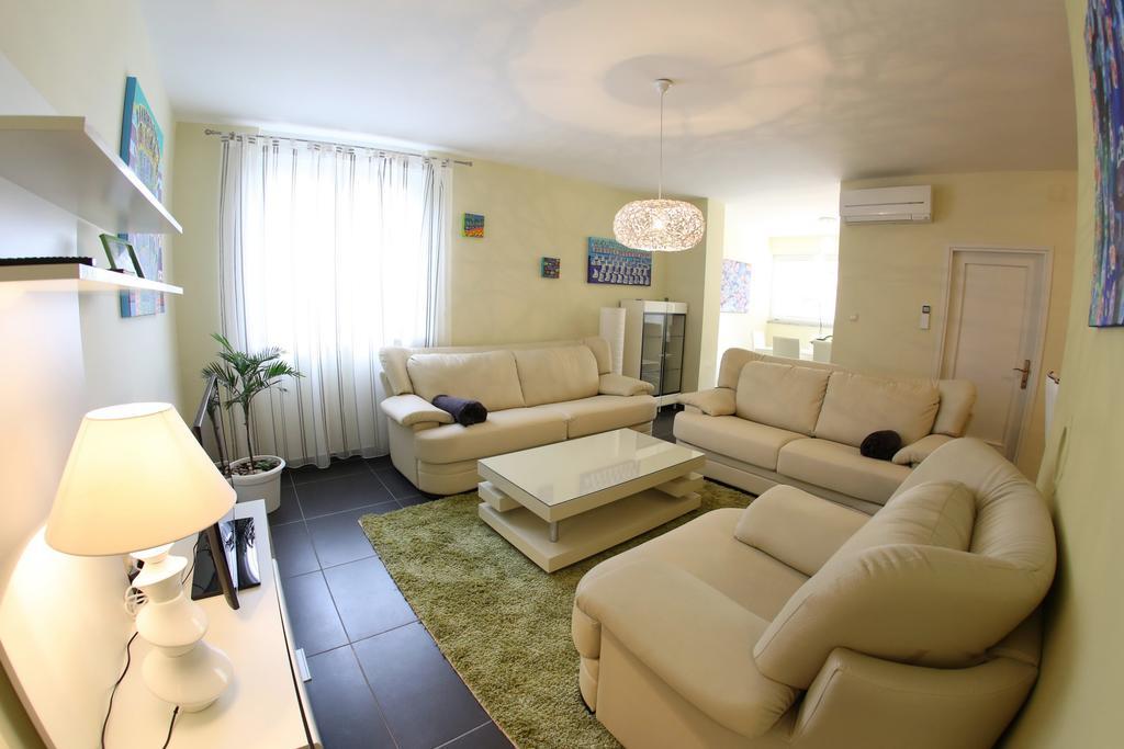 Apartament Zubcic *